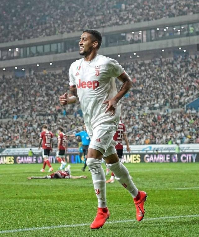 足球进校园 足球进校园