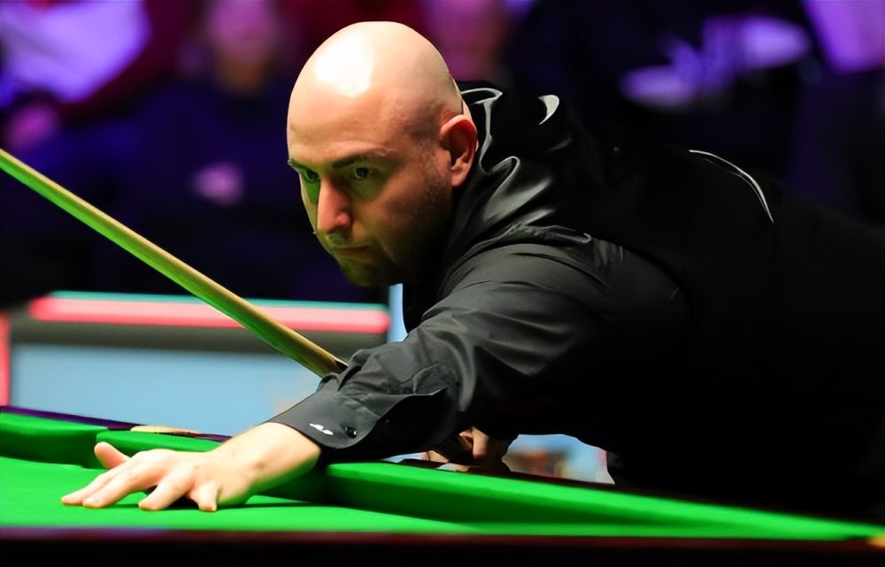 城市街角的 城市街角的